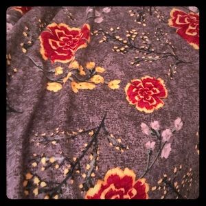 SOLD Lularoe Sarah - Floral
